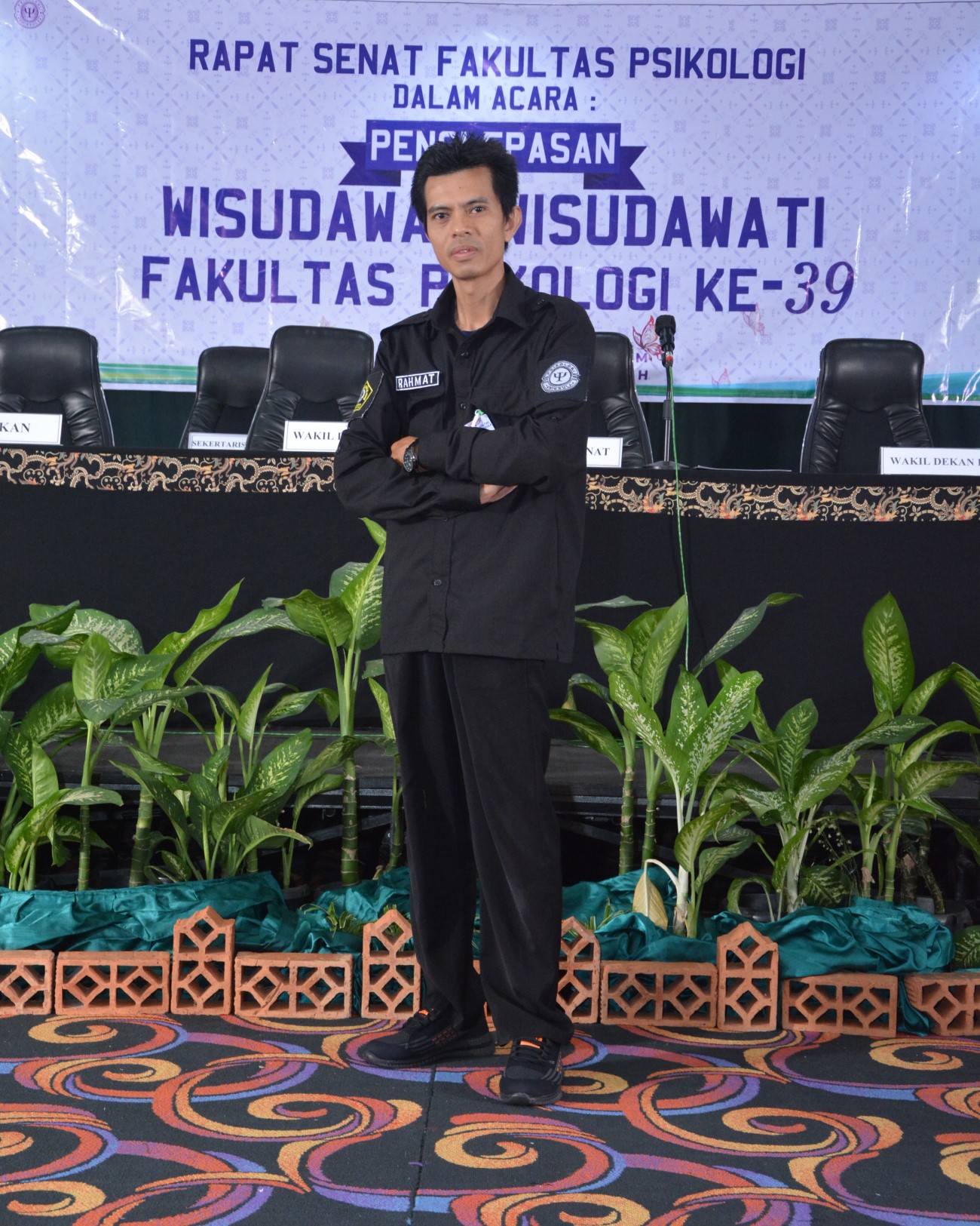  Rahmat Renggani
